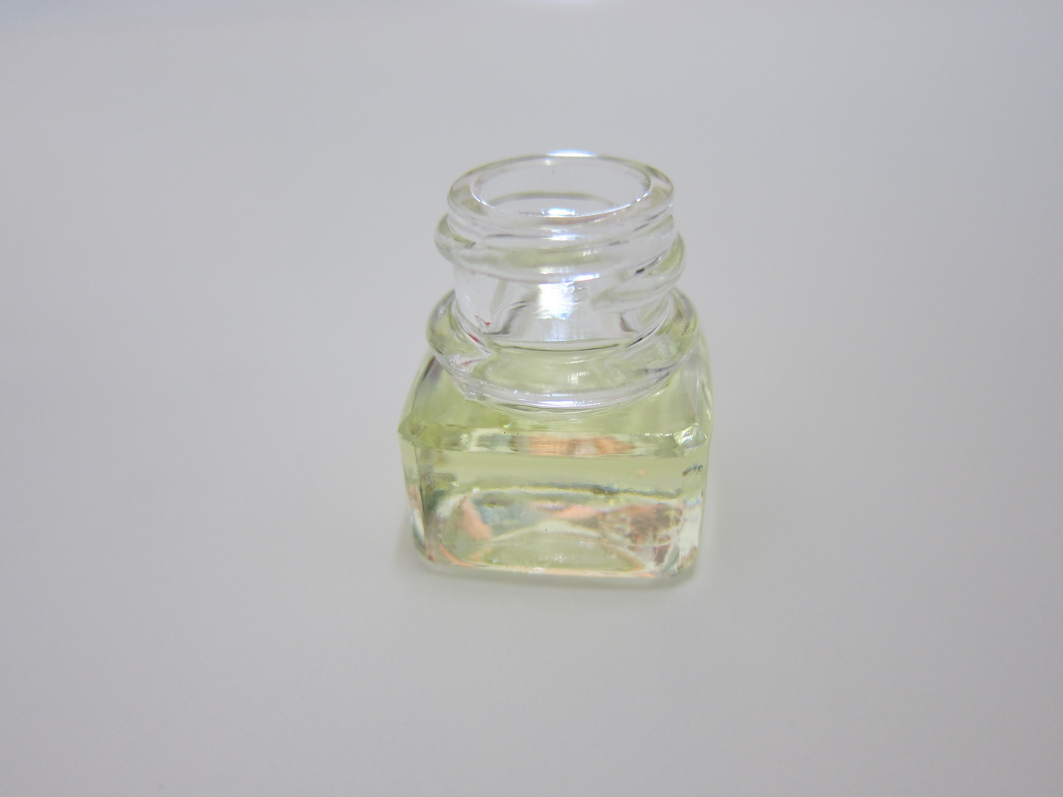 Manuka oil, wild